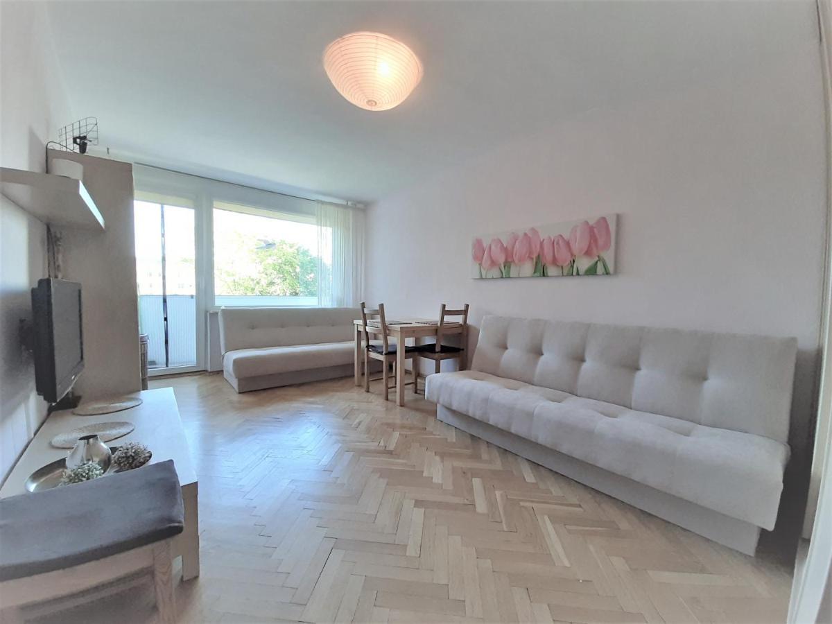 Your Best Apartment Kolobrzeska Гданск Екстериор снимка