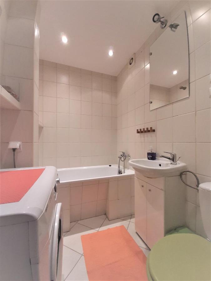 Your Best Apartment Kolobrzeska Гданск Екстериор снимка