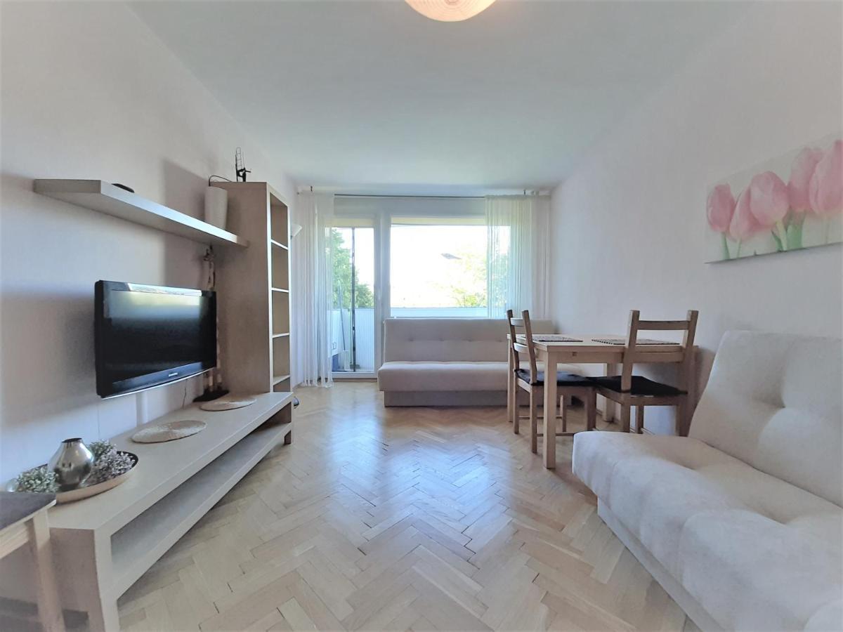 Your Best Apartment Kolobrzeska Гданск Екстериор снимка